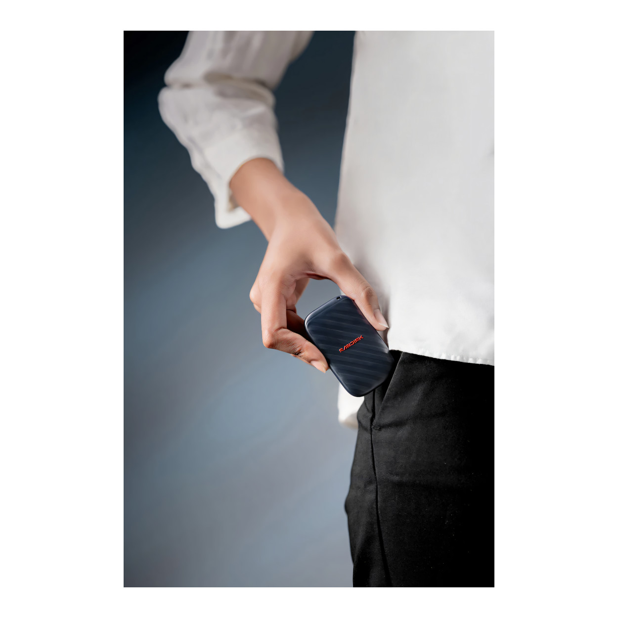 SanDisk 500GB USB 3.2 Gen 2 Portable External SSD SDSSDE10-500G-G25